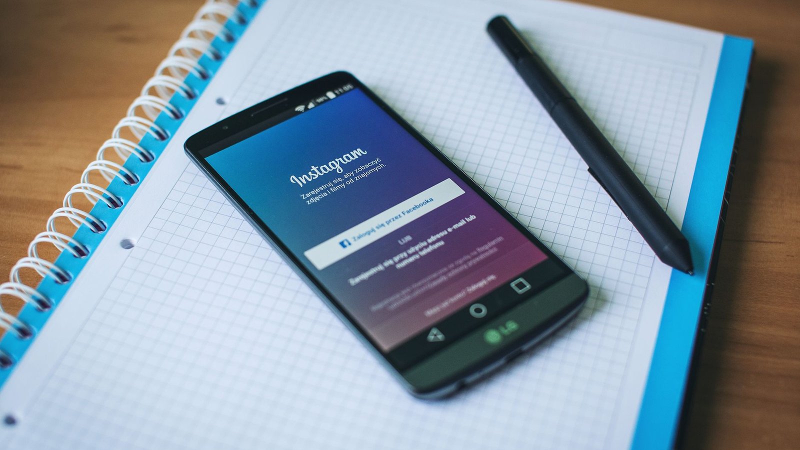 Real photo: instagram grid example, illustrating this section